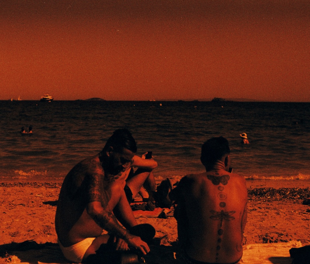 Shadows of la Isla Bonita